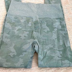 Amazon camo leggings, dupe for gymshark leggings